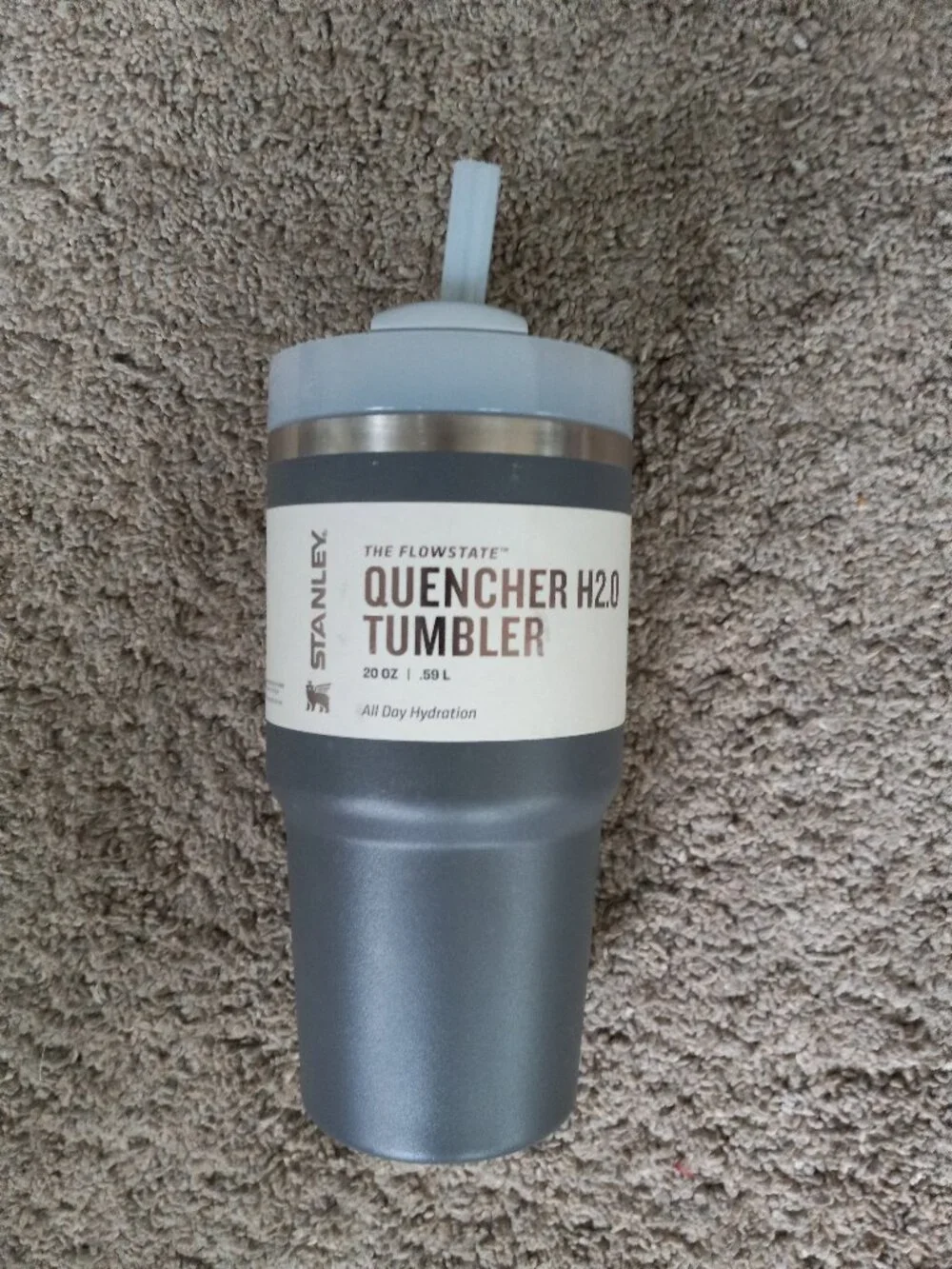 Stanley Quencher H20 Tumbler 20oz The Flowstate NWT Charcoal